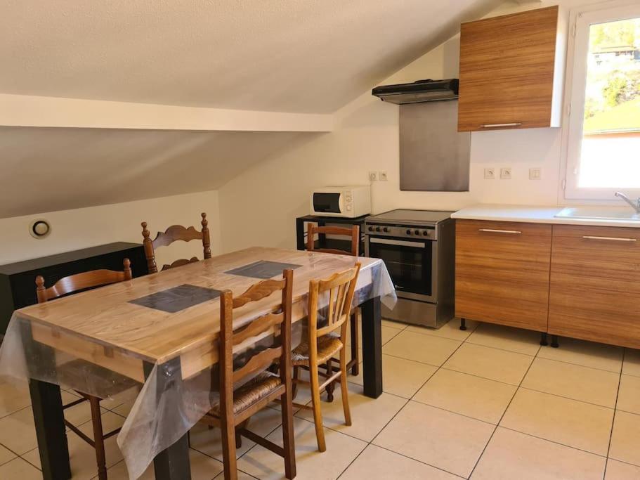 Appartement - Cluses Eksteriør bilde